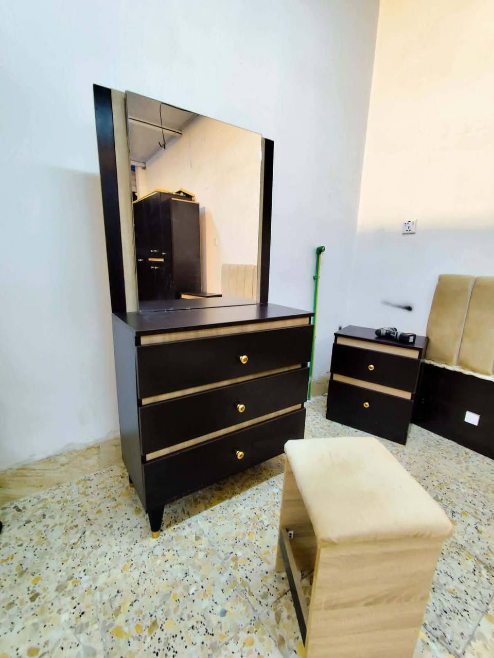 غرفه ترڪي مستخدم  
7 قطع 
نضافه  90
نضام ابواب
السعر550
مع شد ونقل  داخل بغداد مجانآ 
لكل المحافضات بكروه 
@إشارة


**إذا كنت صاحب هذا الإعلان وتريد حذفه لأي سبب، رجاءا أرسل رسالة إلى الدعم الفني**