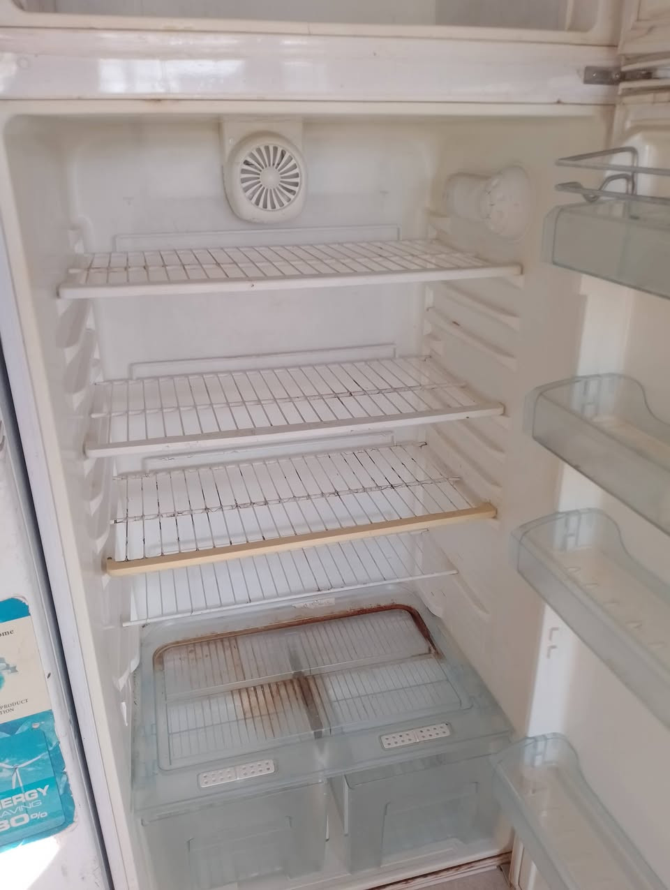 سلام عليكم ثلاجه ومجمده وغساله البيع الاستفسار على هاذه رقم ***********
