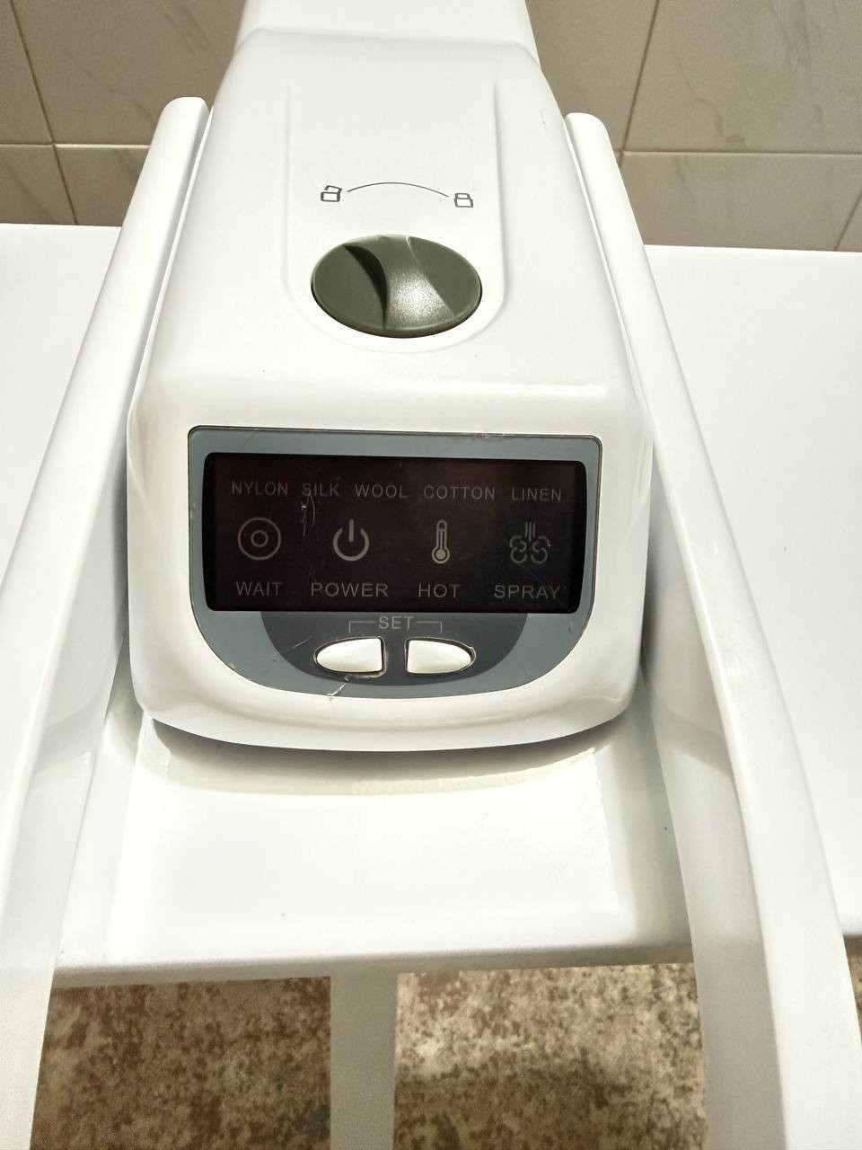 ئوتوو هەڵم حەجم گەورە بەشەرتی ئیش بۆ فرۆشتن زۆر پاک و خاوێن  و نوێیە 
ناونیشان ڕانیە 
نرخ 50هەزار


**إذا كنت صاحب هذا الإعلان وتريد حذفه لأي سبب، رجاءا أرسل رسالة إلى الدعم الفني**