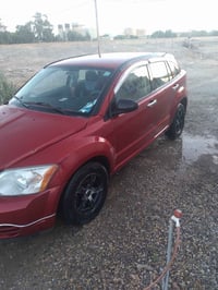 للبيع دوج موديل 2008 مكينه وكير كامري رقم نجف سنويته تخلص 2027 .... ها...