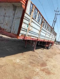 عربانه البيع طول 12.50السعر 07804090205