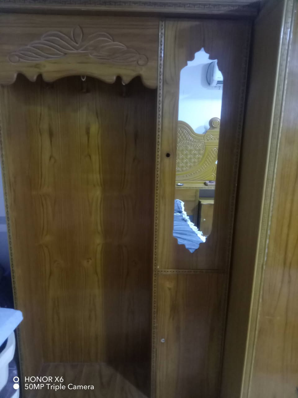 الغرفع البيع الغرفه بعدهي جديه
مكان النجف  السعر 750 رقم جهاز ***********
