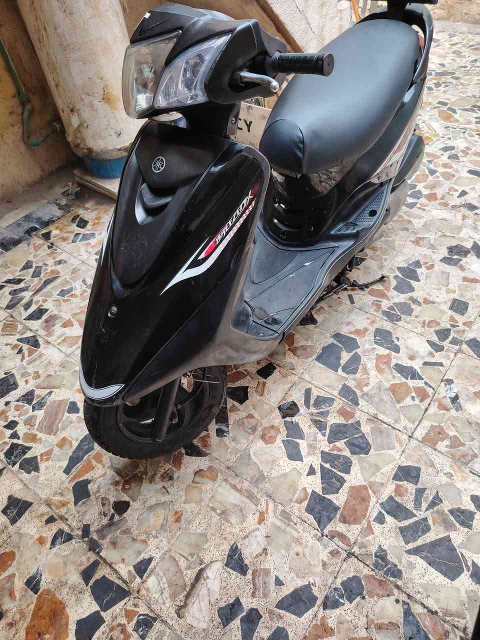 لبيع دراجة فريز بغبغاء نضافتة محركة كشرة 100 ٪اي نقص مابية شراي يخابر خادم سعرها ٧٥٠الف ***********
