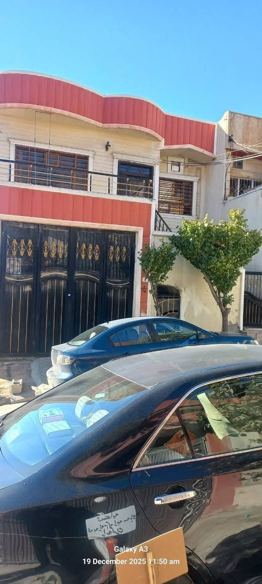 خانو بۆ فرۆشتن لەگەڕەکی هیوا بە نرخی زۆر گونجاو...
     
٭ڕووبەری 150م
٭ڕوی قیبلەیە
*کۆڵانی 10م

٭(2)نهۆمە،بۆ (2) ماڵی جیا دەبێت:
-نهۆمی یەکەم:میوان،مەتبەخ،2 نوستن ،مشتەمەلات.
-نهۆمی دووەم:میوان،مەتبەخ،3نوستن،مشتەمەلات.

٭بۆ زانیاری زیاتر لایکی پەیجەکە بکەو ژمارە (1) لە کۆمێنت دابگرە.
0776 1524852
0750 1730479
_________________________________________
♦ : ئێوەی بەڕێزیش گەر موڵکتان هەیە دەتانەوێ بیفرۆشن 
ئەوا دەتوانن تەواوی زانیاریەکان بنێرن بۆمان
بێ بەرامبەر ڕیکلامیان بۆ دەکەین .

💯لەگەڵ ئێمە دڵنیابە لە کڕین و فرۆشتنی دروست

▪️: ناونیشانی تەواوی موڵکەکەت
▪️:چەن وێنەیەکی موڵکەکەت ئەگەرهەبوو
▪️:نرخی موڵکەکەت 

📩بە نامە بینێرن بە ڤایبەر یان واتسپ
***********
