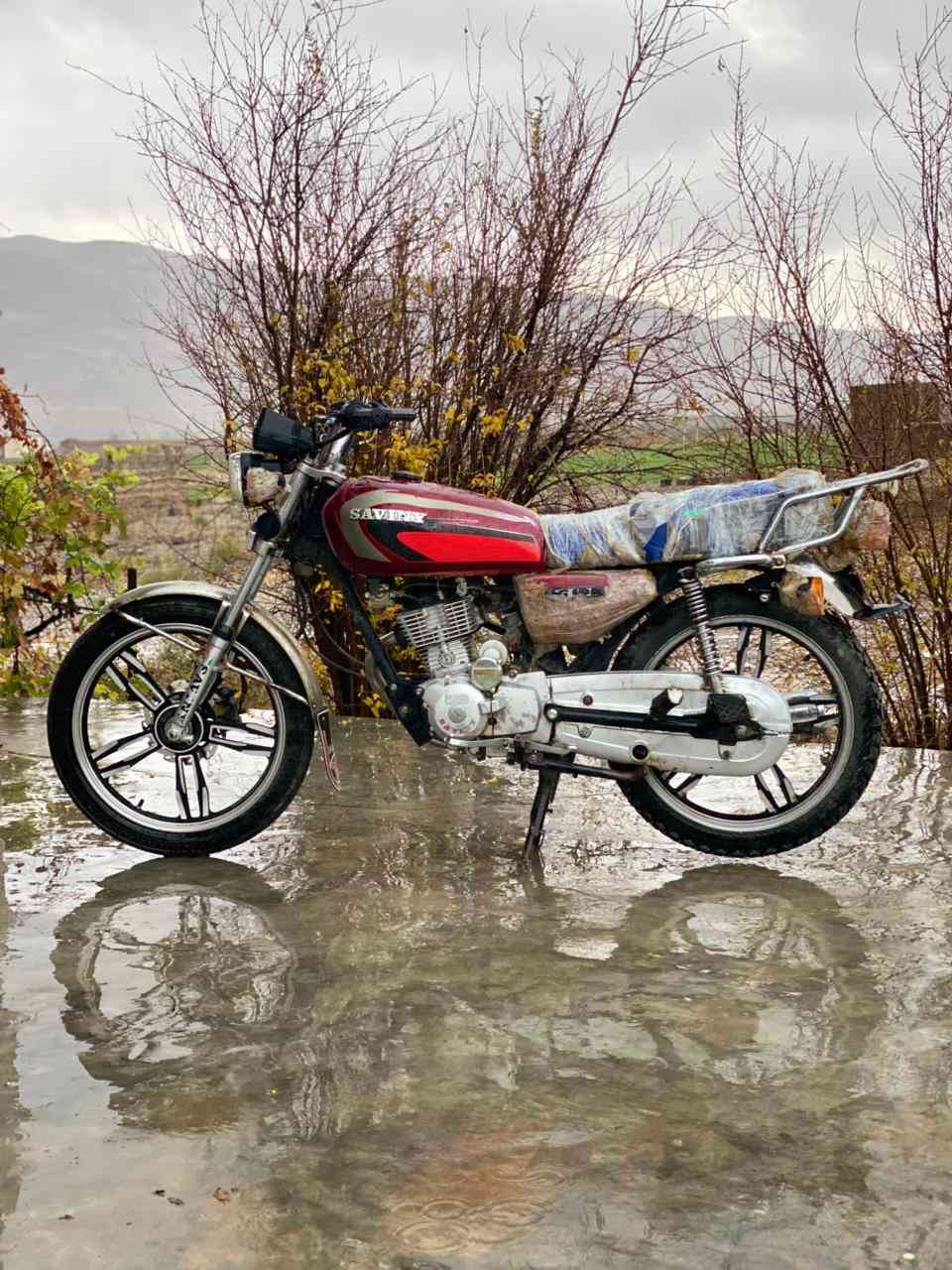 سلام عليكم ماطور للبيع موديل 2020 سيفان 5كير 
محرك مفتوح ومعمر السعر 425
***********
