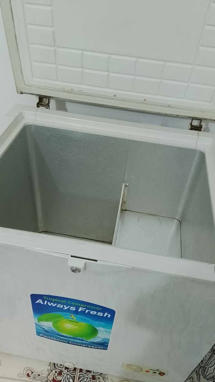 مجمده للبيع جدا جدا نظيفه لكن بها عطل بسيط تشتغل لكن ما تجمد وهيه من اشترناها هيج سعرها ١١٥ قفل قفل مكان بغداد الحريه تواصل خاص


**إذا كنت صاحب هذا الإعلان وتريد حذفه لأي سبب، رجاءا أرسل رسالة إلى الدعم الفني**