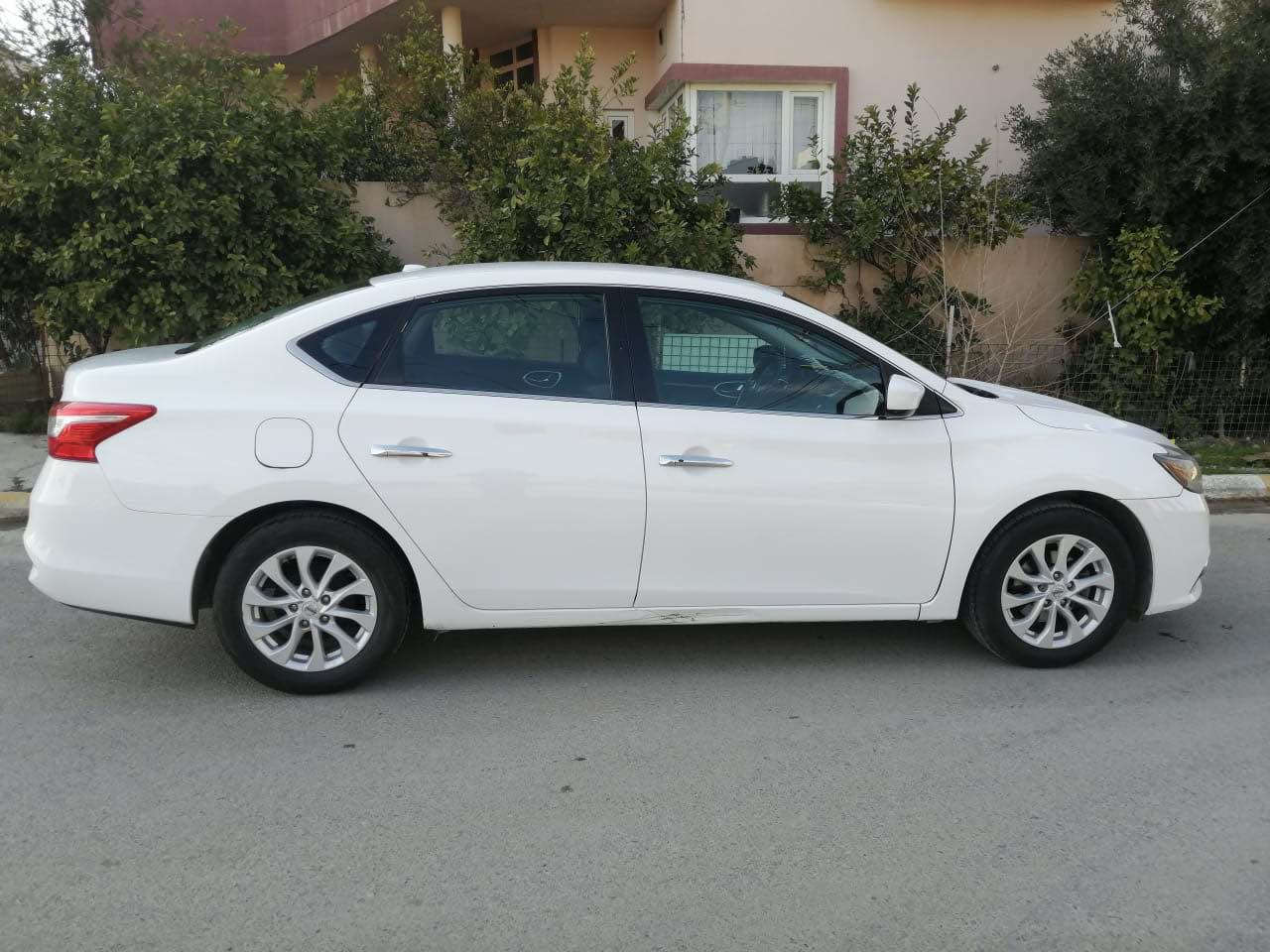 نیسان سێنترا مۆدێل 2019

نیسان سێنترا مۆدێل 2019 مواسەفات Sv

واتا شاشە گەورە و بەسمە بەنسبەت سبوغ سەیارەکە دوو پارچەی سبوغە بۆنیت و چەمەلاغی لای سەکن بێ ناو گرتن سەیارەکە زۆر خاوێنە و لەچاو مۆدێلی خۆی تەنها 59 هەزار ڕۆیشتووە گێڕ و مەکینەی بە شەرتە 

مۆبایل *********** رانية, السليمانية
