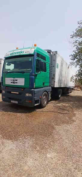 مان يتكه موديل 2001 بم ونوزل حجم 460 كير غساله رقم انبار انكليزي 
مربوطه براد شمتز جهاز اس بي تو سياره جاهزه للشغل 

معرض الرشيد لتجارة السيارات 
للاستفسار / ‭0773 364 2148‬
