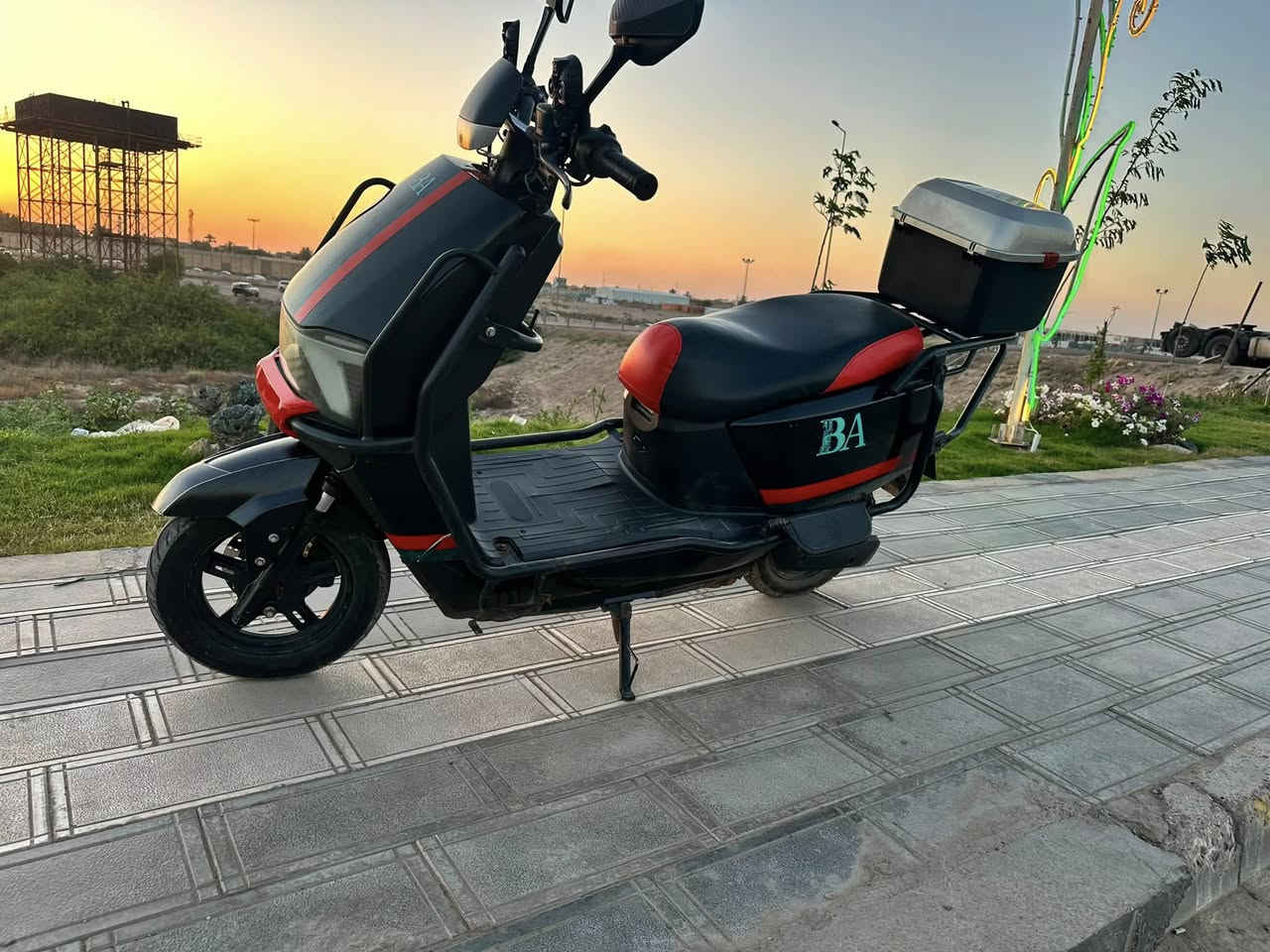 للبيع دراجه شحن موديل ٢٦
بطاريات ٦مسطره  كرافين على فحص  
٤سرع. نضام بك  شاشه اضهار العطلات 
عنوان ابو غريب الزيتون. 
سعر ٦٠٠ وبيه مجال 
الهاتف.  +. واتساب.  ***********
