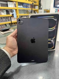 🔺ايباد برو M4 256 ➖ملحقاتة كاملة  ➖صحة البطارية 100🔋  ➖حجم 11  ➖رايدة ...