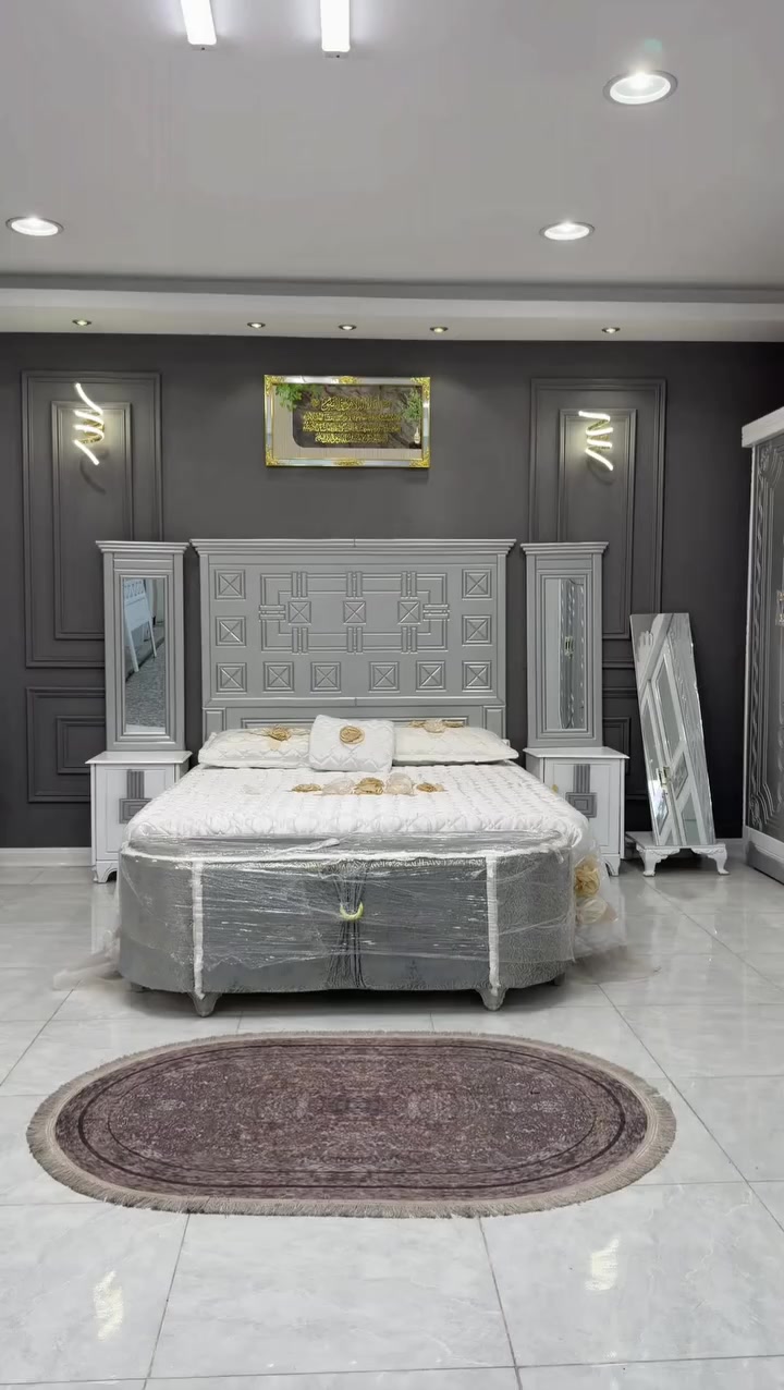 مليون الف  فقط سعر الغرفه
🔥 عروض الأثاث المميزة 🔥
💰 غرفة نوم كاملة بسعر مليون فقط
✨ سعر ثابت في كل معارض العراق ✨

✅ 8 قطع كاملة
✅ صناعة نجارة عراقية فاخرة
✅ الوجه MDF درجة أولى (سماكة 4 ملم)
✅ الداخل معاكس خشب (سماكة 3 ملم)

📐 المواصفات:

كنتور عرض: 3.20 م × ارتفاع: 2.20 م

سرير بلوك مع 6 أرجل ثابتة

قياس السرير: 200 × 160 سم

ظهر السرير براغي

➕ الإضافات:

💺 شازلون وطابوريه: 50 ألف فقط

🛏️ دوشك نوعية أولى: 100 ألف

🛏️ دوشك نوعية مميزة: 150 ألف

🚚 توصيل لأي منطقة ببغداد بكروة، وكذلك لجميع المحافظات بكروة

📍 عنوان المعرض: بغداد / الأمين الأولى / ركن شارع الأرامل

⚡️ لا تضيع الفرصة – غرف نوم عصرية وبسعر ما يتكرر! ⚡️


**إذا كنت صاحب هذا الإعلان وتريد حذفه لأي سبب، رجاءا أرسل رسالة إلى الدعم الفني**