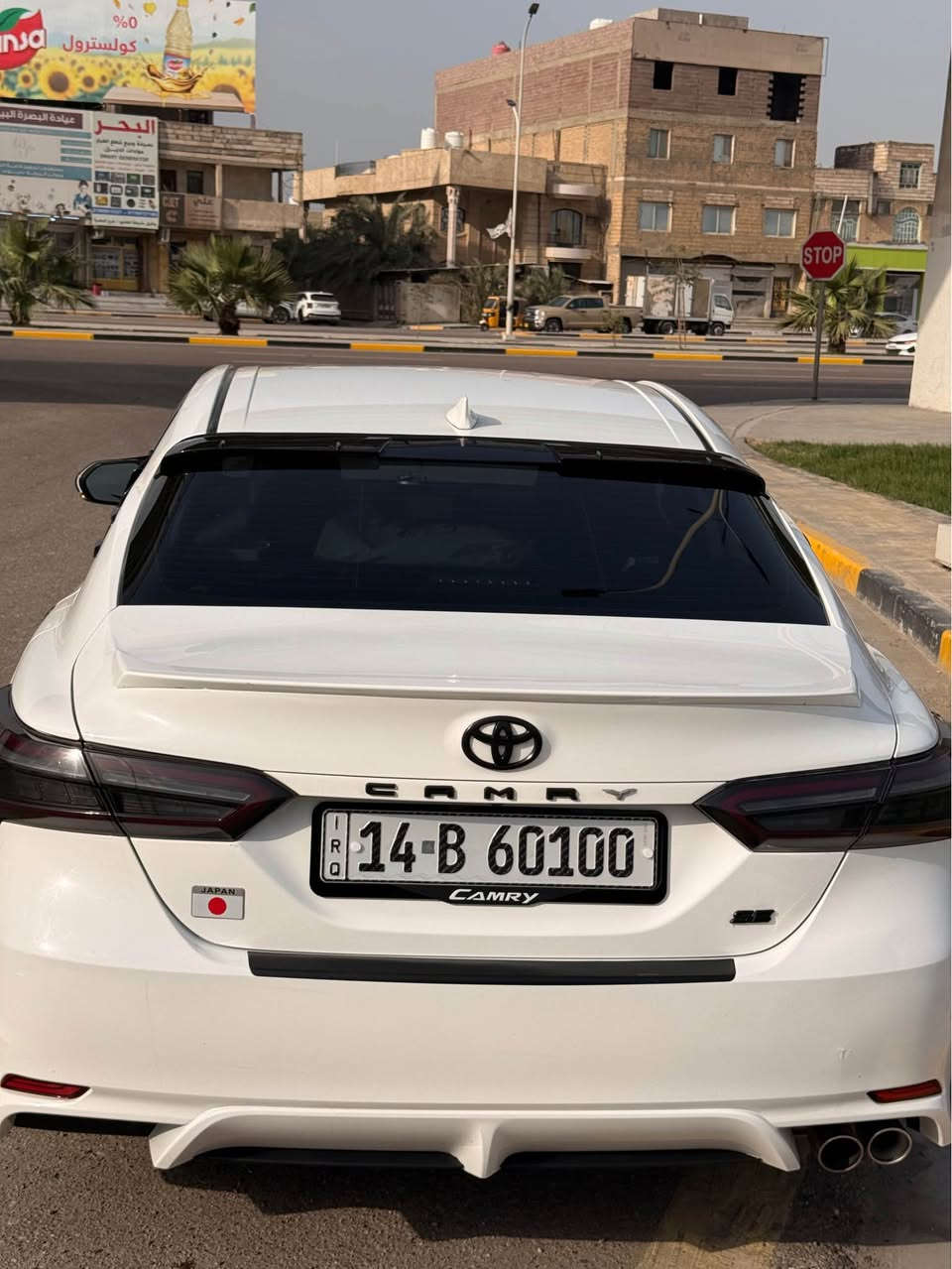 كامري 2022 للبيع او مراوس بسياره رقم شمالي سياره جديده لوك كفاله عامه  تويوتا كامري 2022 للبيع

 الموديل: تويوتا كامري 2022
 المحرك: 2.5 لتر — 4 سلندر
 القير: أوتوماتيك
 الوقود: بنزين
 الممشى: 25,000 كم تقريبًا
 اللون الخارجي: أبيض لؤلؤي
 اللون الداخلي: أسود
 الإضافات / المواصفات:

 شاشة لمس ونظام ملاحة

 كاميرا خلفية + حساسات ركن

 بلوتوث ونظام صوتي ممتاز

 فتحات تهوية خلفية وفتحة سقف

 نظام مراقبة النقطة العمياء

***********

*********** البصرة, العراق
