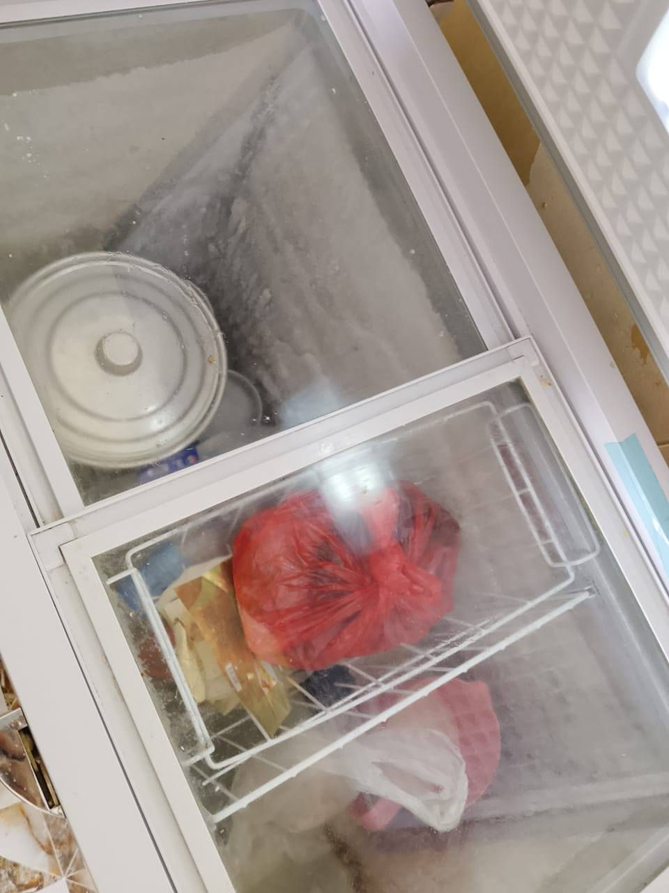 مجمده للبيع جديده سعرهه ٢٥٠ وبيهه مجال صارلهه ست شهور من مشتريهه مكاني بغداد جكوك


**إذا كنت صاحب هذا الإعلان وتريد حذفه لأي سبب، رجاءا أرسل رسالة إلى الدعم الفني**