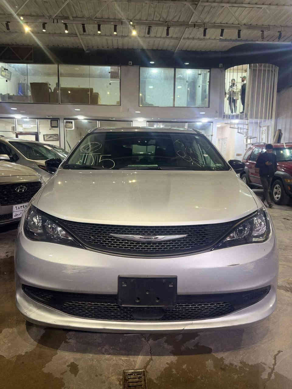 السلام عليكم باسفيكه فيوجر موديل 24 حادث دعاميه نفسها بدون صبغ السعر 240 مكانها  ***********   ***********
