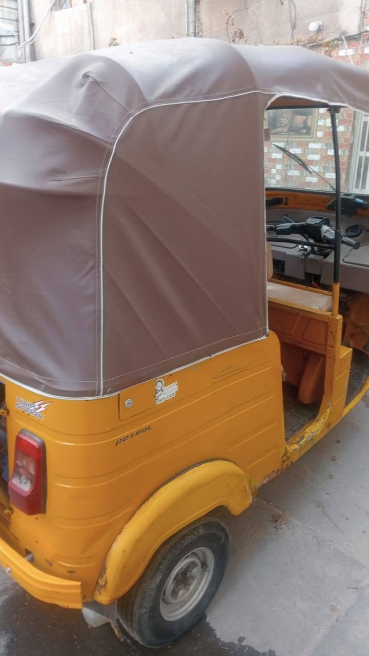 السلام عليكم تكتك مديل 2019رقم كربلاء سعر 5600رقم لهاتف ***********
