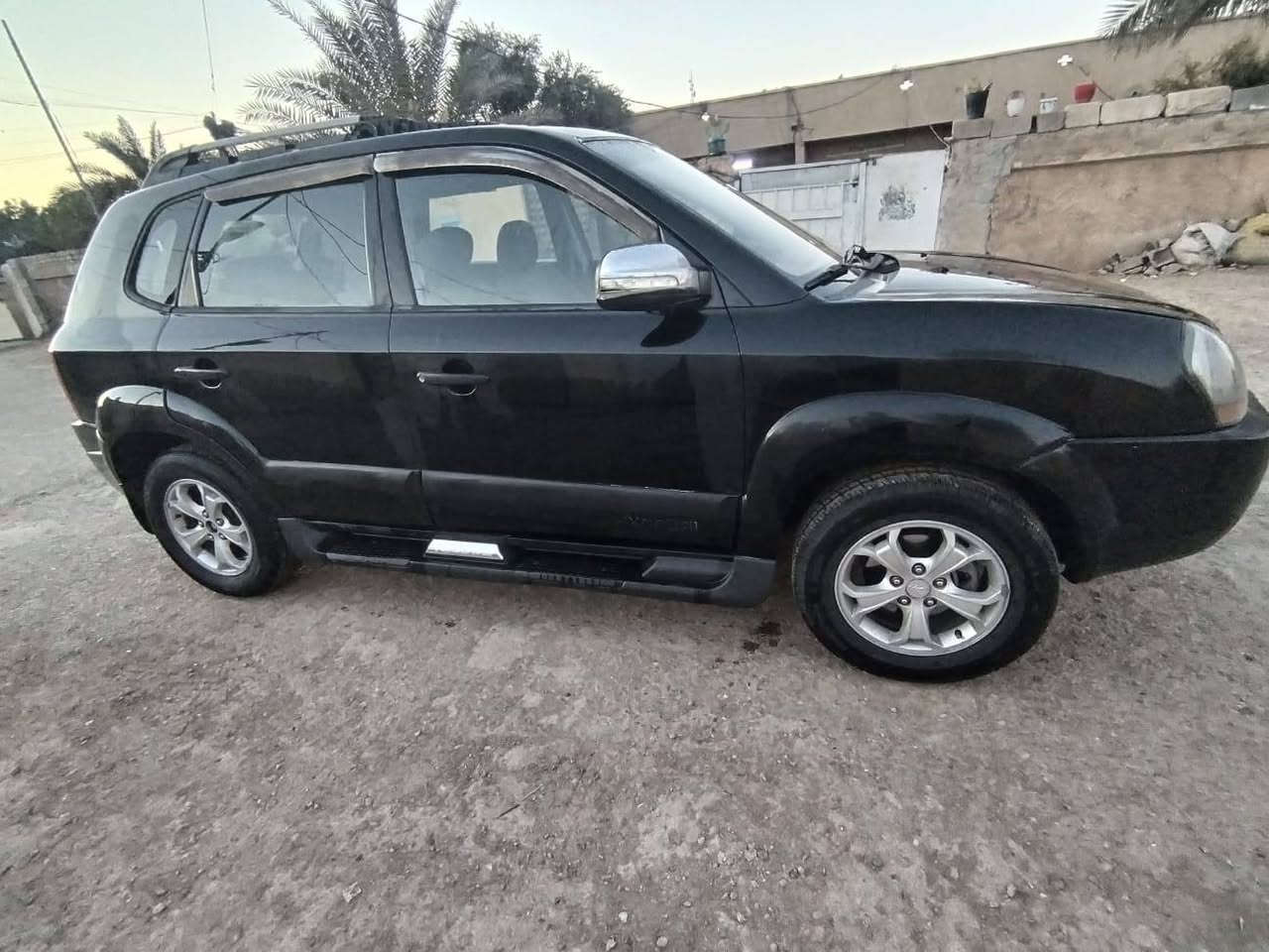 السلام عليكم توسان 2009مكفوله بس بنيد وجامبغ مصبوغ من خارج بدون دواخل محرك وكير بلادي مامفتوح خيط بخار سياره جديده  رقم نكليزي بغداد سنوية بسمي االسعر 110الرقم ***********
