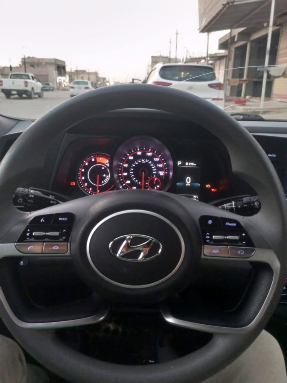 يالله بسم الله عليه 
النتره موديل 22 
 غرامات 900 تنزل من سعره وعندي مرات خربطه بل كير انزل حساب كير كامل مكينه جيس السياره تمشي 

رقم نجف عندي بيه وكاله ورعيه شاب انكليزي معقوقين 
نص فول 
بصمه ابواب 
بصمه تشغيل 
اشاير ترحيب 
صندوق ذكي عند الاقتراب 
كروس سرعه 
سياقه ذاتيه 
تحديد مسار 
تحذير عند خروج المسار 
رادارات 4
منضومه زنون 
تخم ويل وتاير بجيس 
السياره حلوه مال جناي حدثه خلفي بل بجم ظربه خفيفه يعني نفس الجامغلات بس الخلفي صبغ 
مكان السياره واسط
رقمي اتصل واني خادم ‭0773 207 6931‬
السعر 120 وينزل منهن غرامات والكير
