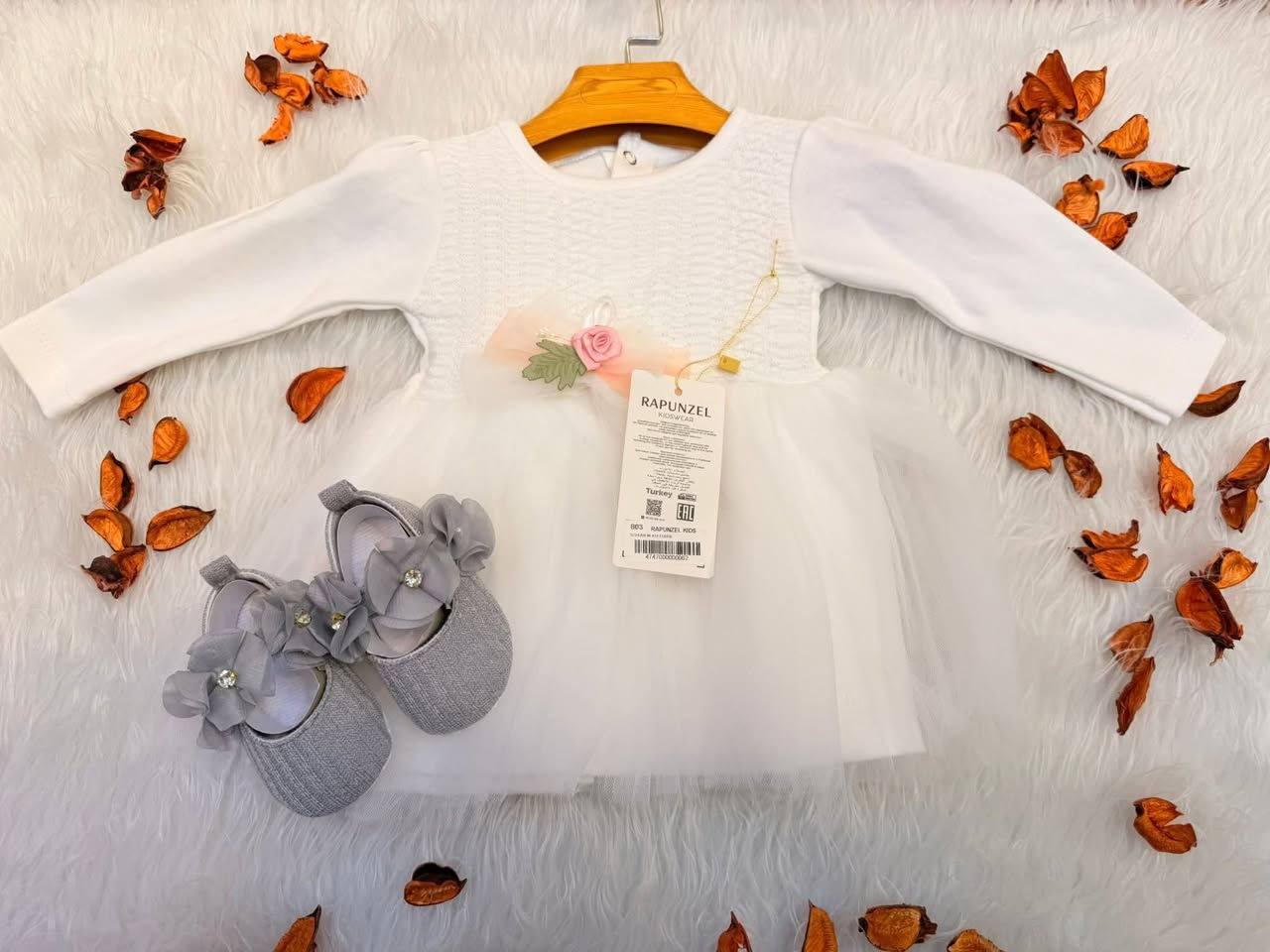 #وصلنا_حديثاً😍 ملاحظه حذاء لتصوير فقط 
            موسم الصيفي
وفرناالكم بدلات خاميه بهاري صيفي 
تشكيله رائعه من الموديلات والالوان ❤️
قياس من حديثى الى سنه ونص
العنوان موصل حي سومر 
مقابيل اعراس راما وازياء مشوار


**إذا كنت صاحب هذا الإعلان وتريد حذفه لأي سبب، رجاءا أرسل رسالة إلى الدعم الفني**