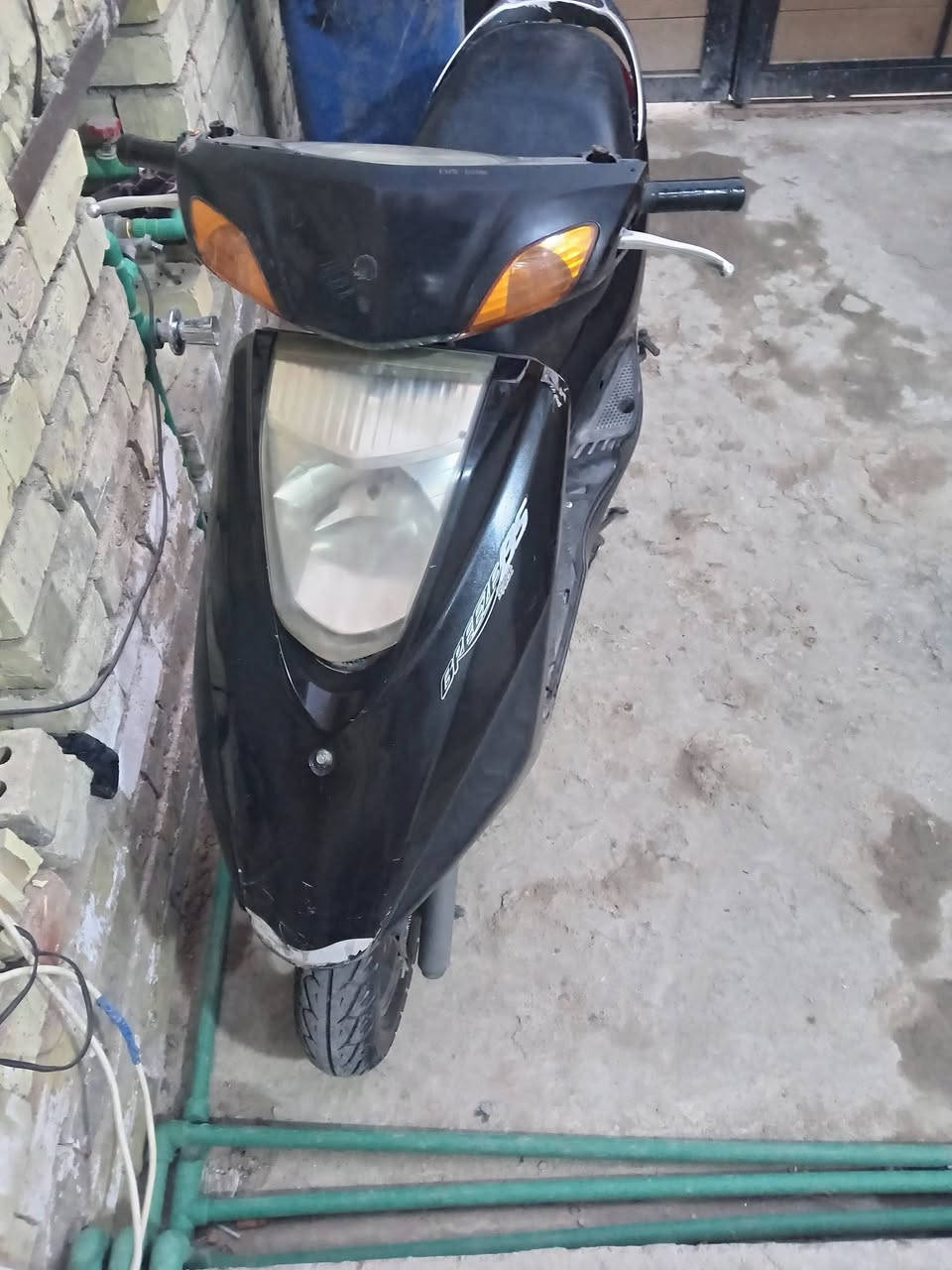 سلام عليكم درجة بريز لايت ناصي  مكينة مكفولة ولا نضوح لا تخير  دراجة شلعة  كفرات كلها مختمة السعر 500 وبيها مجال بصيط  بكاني  بغداد ***********
