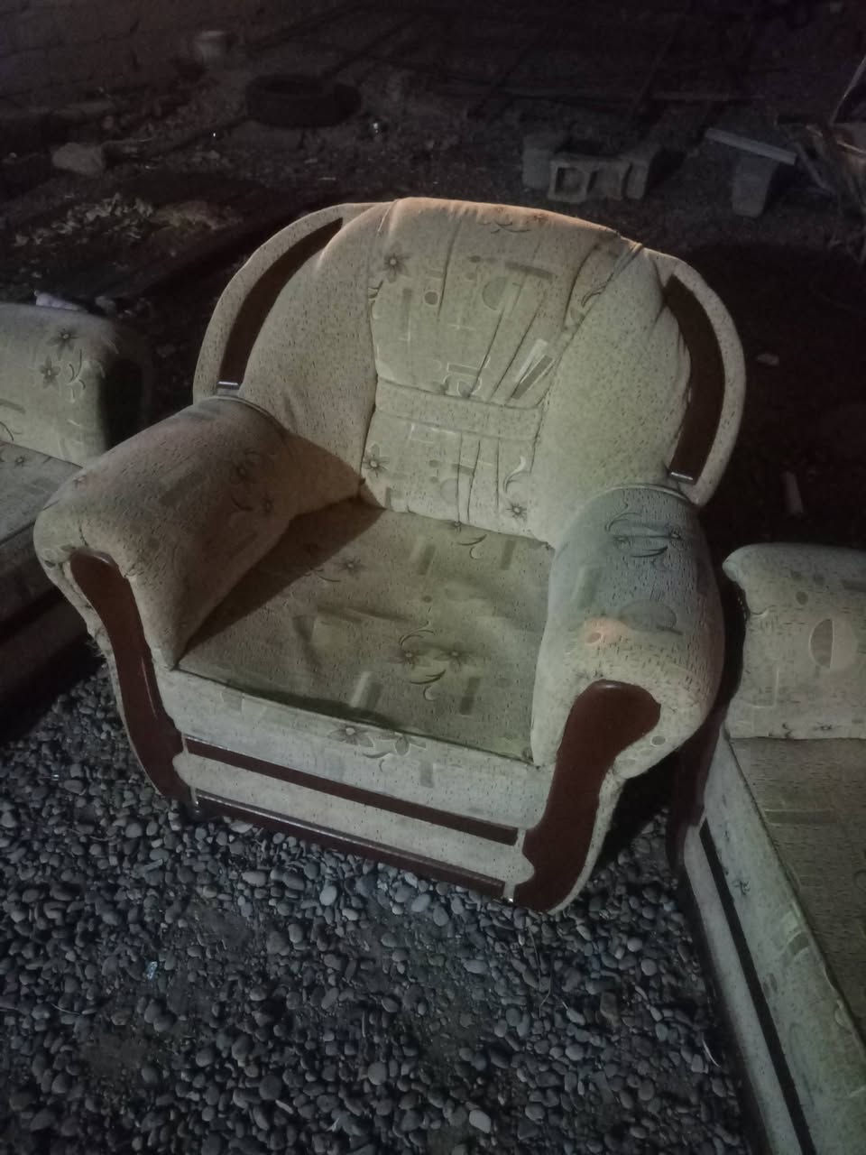 قنفات للبيع نظيفات سعرهن ٦٠ وبيهن مجال عنوان حي النصر


**إذا كنت صاحب هذا الإعلان وتريد حذفه لأي سبب، رجاءا أرسل رسالة إلى الدعم الفني**