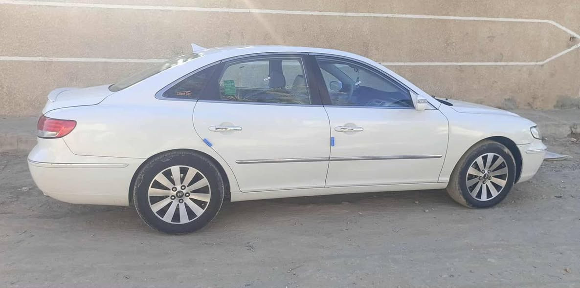 السلام عليكم سياره ازيره موديل2008  فتحه بني رومه مري شفط رقم بغد الإنكليزي سنويا لل29 كير مكينه شرطط
حجم المكينه2700 للبيع أو مراوس حسب القناعه المكان ديالى الاستفسار ***********
