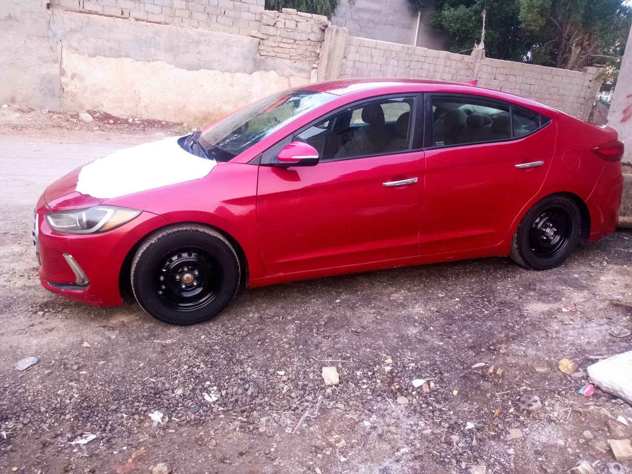 للبيع النترا 2017 باب السائق والدوسه صبغ فقط مكان السيارة ،،حله ***********,,,***********
