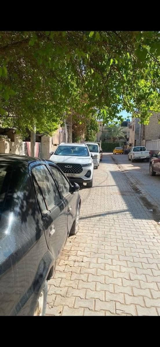 سعر المتر 2 مليون و600 الف 
سعر نهائي 
في  القاهرة  الاولى مقابل  مدرسة الرسالة رابع بيت عن الشارع العام عكادة جداً نظيف معمر قبل ٥ سنوات كاشي جديد وماء وصحيات وبياض 

مساحة 90 متر 4 ونص في 20
فرع عريض 

كراج وصاله ومطبخ وغرفتين نوم وخدمات 2 

رقم صاحب الدار
***********
