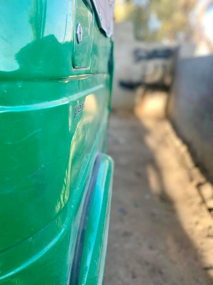 تكتك لبيع  كفالة عامه 22 شهر 11 مضلع  سنويه مكانه بغداد  سعر 7 ونص بيه مجال  مكلف بنشر راعيه حنوش عرار رقم ***********
