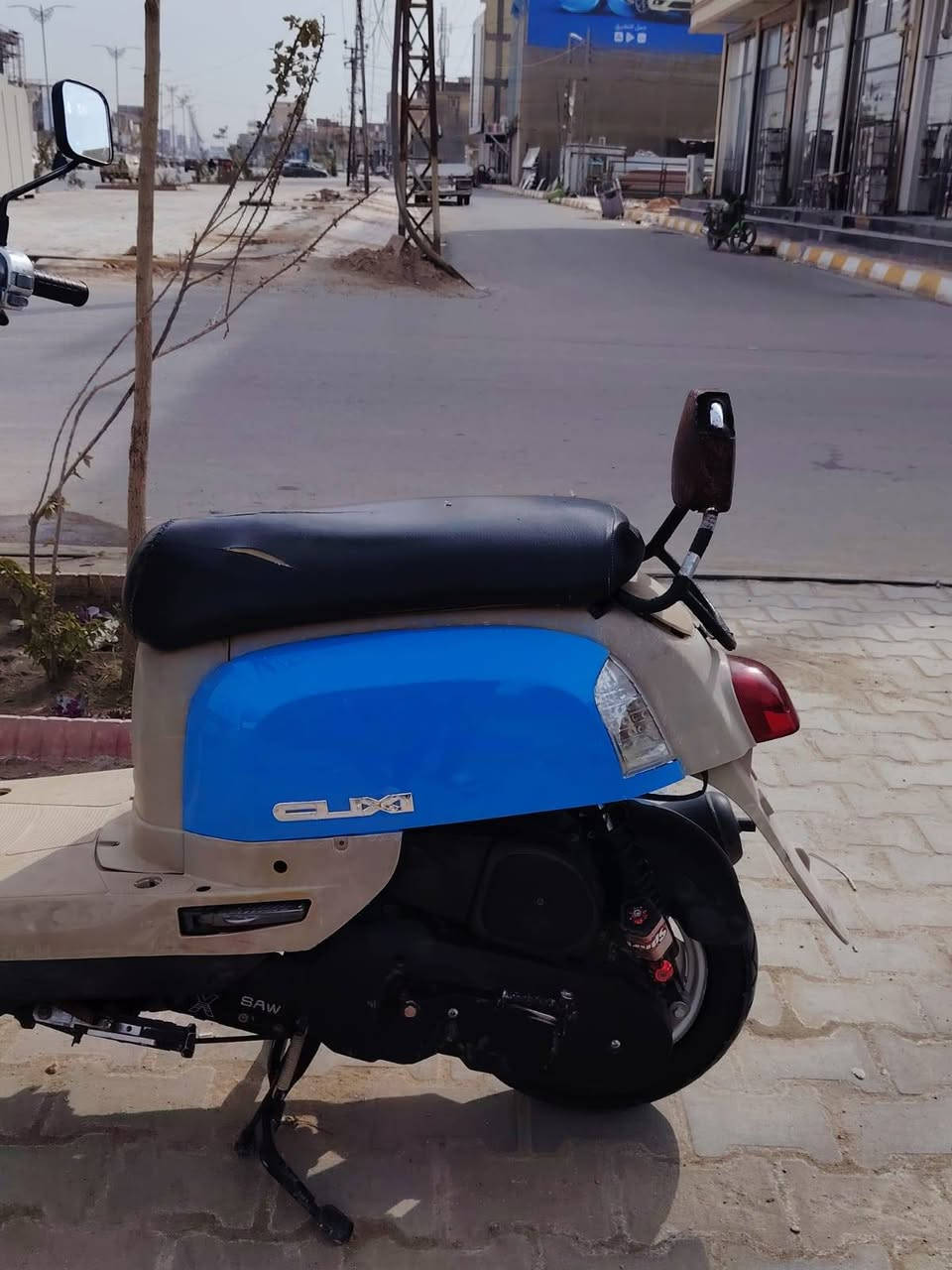 للبيع
ماكس بوليسي بوشة 49 بلاد محرك ما مفتوح شلعه ومعدل كهربائياتها كلها شغاله سلف هندر دبلاتها جدد 
مكاني كربلاء الحر السعر 675 
*********** واتساب
