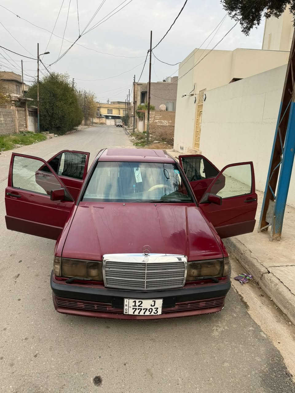 آلُـۜسـۨۚ(مكتب_أبان)ــِۖلُأمٌ ؏ـليۜـ(لبيع_وشراء_ألسيارات)ـكـۜم
🚘مارسيدس 190طيارين
🖐⬅️موديل 1989
🖐⬅️رقم نينوى مسطره 
🖐⬅️بيها كابون بانزين ⛽️
🖐⬅️محرك وكير شرط 
🖐⬅️بدون ضرر مصبوغ عام جمالي 
🖐⬅️شرط التحويل 🤝
🖐⬅️السعر 55💸بيها مجال 
🚦تعال وتدلل 
العنوان.#مكتب_أبان_لبيع_وشراء_السيارات  موصل (#موصل_الجديدة قرب  #شارع_السايلو  ) 
🛑⏰ #اوقات_العمل من الساعه التاسعه صباحاً الى الساعه العاشره مساءً 
🛑ملاحظه 1️⃣يرجى الاتصال من الساعه التاسعه صباحاً الى الساعه العاشره مساءً 
🛑ملاحظه 2️⃣ التواصل عبر الرقم فقط يرجى عدم مراسلة الصفحه على الماسنجر او الاتصال على ماسنجر و عدم الاتصال او المراسله على الواتساب 
🛑ملاحظه 3️⃣بل تلفون ماكو سعر قفل تعال ودفع السعر اليعجبك 
للاتصال 
***********📱📞***********📱📞
***********
#مكتب_أبان
