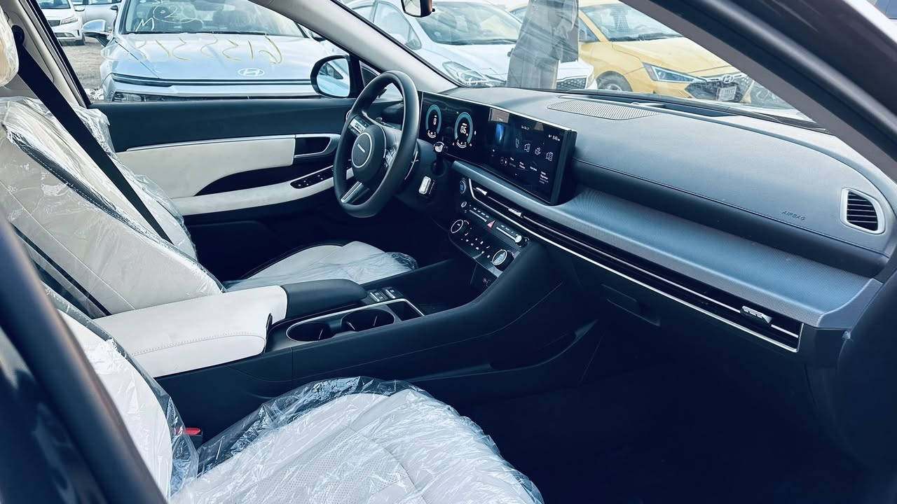 سوناتا امريكي 
موديل 2024 
مرقم  شهداء قادسيه 
حجم محرگ 2500
الضرر صبغ جاملغ امامي 
بدون ارباك 
السعر 190
العنوان الرميثه معرض اثير الجياشي 
*********** 📞واتساب او الاتصال 
***********
