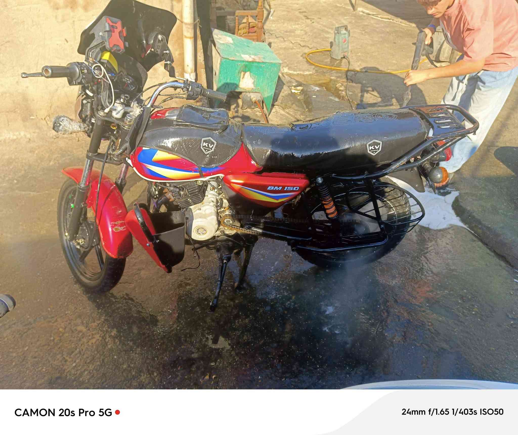 سلام عليكم من رخصت مدير الكروب    بوكسر  كفاله عامه دراجه مال بيت  جيب وياك فيتر وتعال دهن كله موتل  عنوان الشعب عوزها بس صينيه مال زنجيل  نكطع الزنجبيل ونعوجت وذبيتها  دراجه ريدها ٨٠٠ وبيها مجال حك الجيه ملاحضه (اوراق مو رقم)عنوان الشعب *********** ما متوجد فيس
