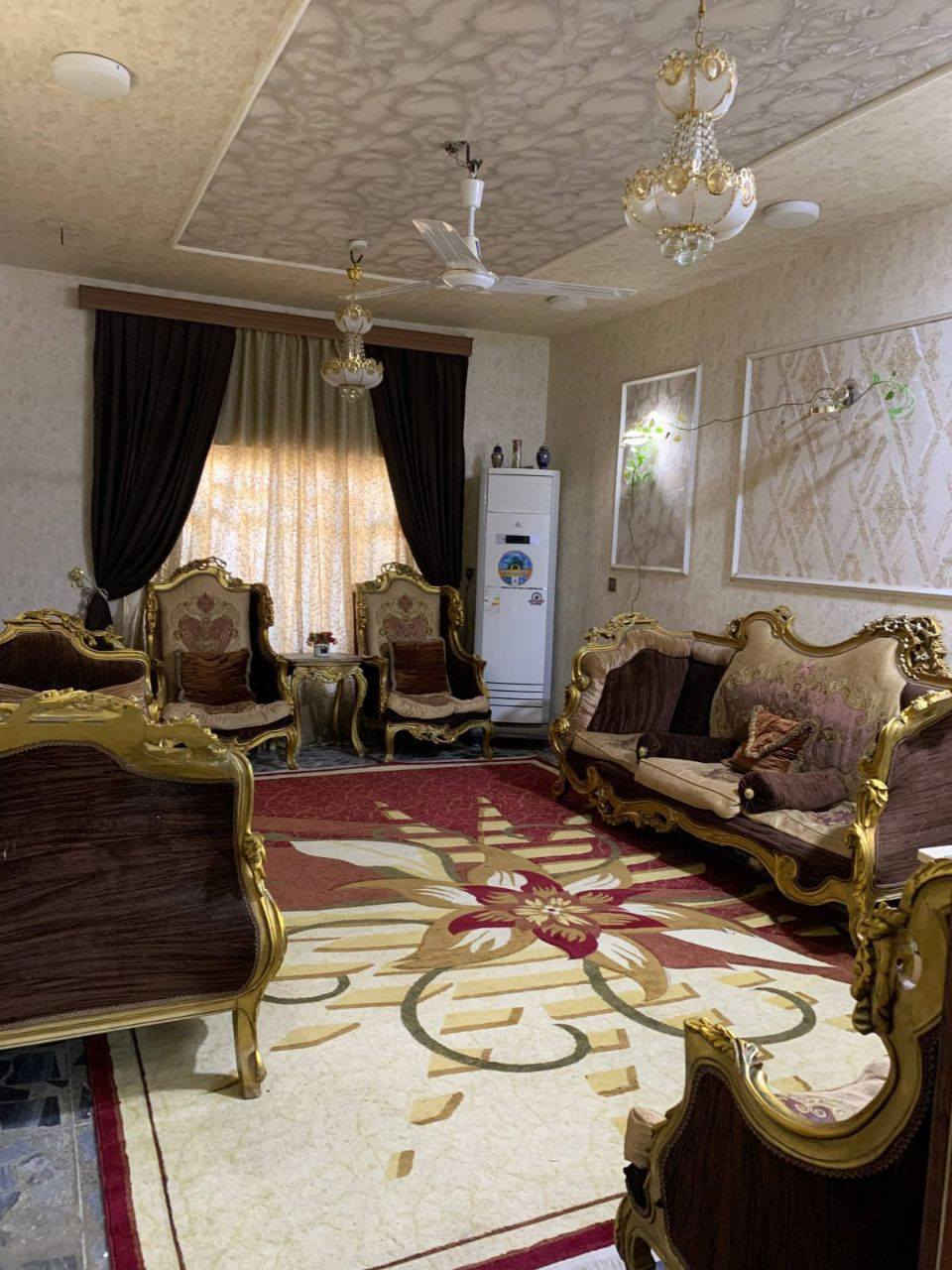 دار للبيــــع – طابو زراعي (سند 25)
━━━━━━━━━━━━━━━━━━
📍 الموقـــع: بابل – بستان الحلو
خلف مشهد الشمس – قرب كلية الإمام الكاظم (سابقًا)
📐 المساحـــة: 187 متر
🏗️ عدد الطوابق: 3 طوابق
━━━━━━━━━━━━━━━━━━
🏠 تفاصيل البناء:
🔹 الطابق الأول:
• غرفة نوم
• استقبال + هول
• مطبخ
• مجموعة صحية معزولة
• كراج
• حديقة
━━━━━━━━━━━━━━━━━━
🔹 الطابق الثاني:
• غرفتين نوم
• هول
• مجموعة صحية معزولة
━━━━━━━━━━━━━━━━━━
💰 السعر: 390 مليون
🤝 قابل للتفاوض
━━━━━━━━━━━━━━━━━━
📞 للاستفسار والاتصال:
مكتب عقارات أبراج بابل
• ***********
• ***********
📌 عنوان المكتب:
بابل – حي الجزائر – مقابل الجسر الدولي
━━━━━━━━━━━━━━━━━━
