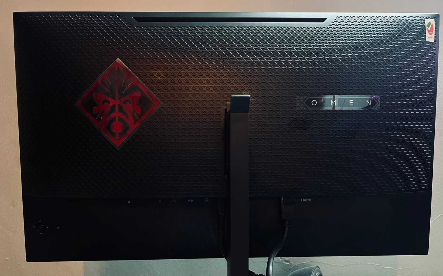 HP OMEN X 25 Gaming Monitor

شاشة قياس 24.5 ( 25 )

الهرتزية 240  Tn

الدقة FHD

زمن الاستجابة 1ms

سعر 180 الف 
 
***********
