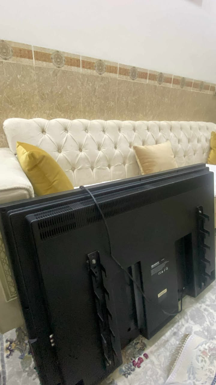 هەمووی هی یەک ماڵە شوێن کەرکوك 
تلفزیونەکە داوای ٦٠ اکەم بەبی عەیب بی کیشە شاشە 42 سمارت نیە

 پەردەکە داوای ٤٠ لی اکەم دوومەتر پانیو بەرزی سێ مەترە

 کومبارەکەش ٣ ونیو بە ٥ داوای ٦٠ لی اکەم بەخوا ١ مانگە کریومە
قەنەفەکەشم دەستکردە  ٣ مانگە کردومە تەختەی تورکیا و بی عەیب و زۆر زۆر تازەیە داوای ٤٠٠ لی اکەم معامەلەش


**إذا كنت صاحب هذا الإعلان وتريد حذفه لأي سبب، رجاءا أرسل رسالة إلى الدعم الفني**