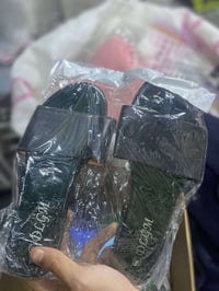 تصفية محل ملابس • تراكات • ١٣٠ قطعة