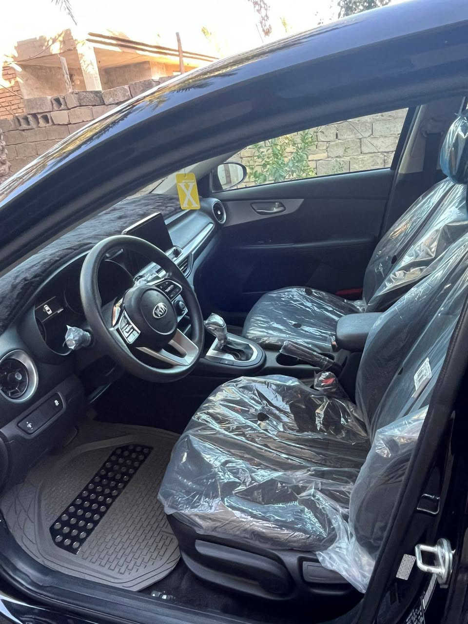 السلام عليكم فورتي 2024 رقم بغداد سنويه جديده دخول جديد حساسات وشاشه  كامره خلفيه محرك 2000دوش حادثهه بنيد مبدل بدون دواخل.السعر:155
هـ: *********** بغداد, العراق
