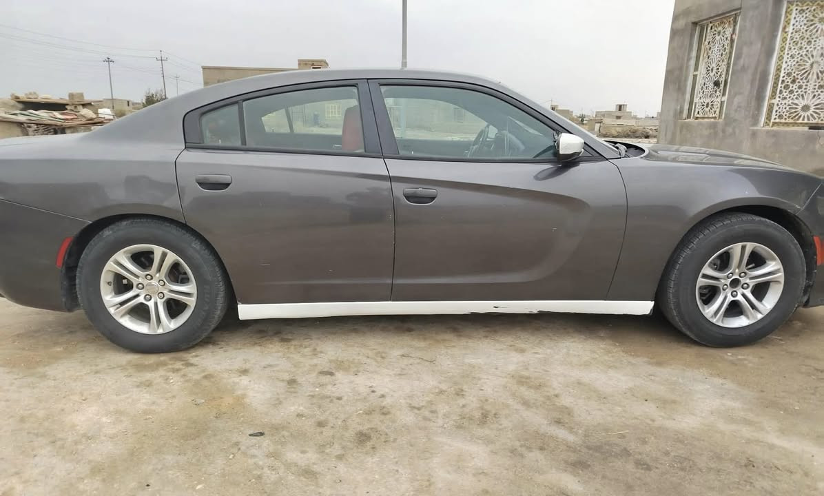 سلام 🙋 

جارجر موديل 15

-محرك 3600

- تحكم ستيرن جهتين

- تبريد قطعتين امامي خلفي

-كشن  كهرباء

- مثبت سرعة 

-كشنات جلد

- بصمة ابواب

- منافذ USB امامي خلفي

-كشنات اماميه تدفئه

-لد نهاري 

-منضومه لايت زنون

لتواصل ‭٠٧٨٤ ٢٣٠ ٣٩٥٥‬

ترهم مراوس اوبتيما سوناته
