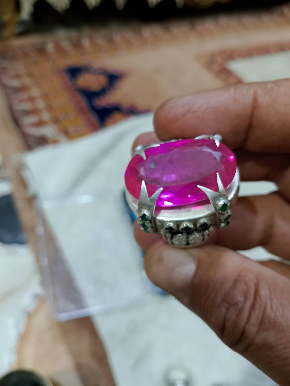 زهرة الخليج ياقوت الماني مرصع زفير وزمرد


**إذا كنت صاحب هذا الإعلان وتريد حذفه لأي سبب، رجاءا أرسل رسالة إلى الدعم الفني**
