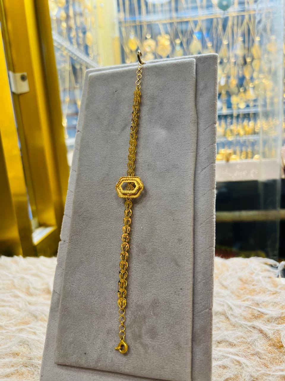 كميه بسيطه من البضاعه للذهب المستورد🤎

جميع الموديلات عيار 21✨

موديل حديث ومميز🌷

اوزان مختلفه من الخفيف إلى الثقيل ⚖️

اماراتي وتركي وإيطالي 

❤️لسنا الوحيدون ولاكننا الأفضل❤️

العنوان..بابل.. الحمزه الغربي..سوق الذهب..قرب منفذ حاكم للصيرفه او مجاور علوه السمك القديمه

للاستفسار خاص او الإتصال على ***********..كرار باسم عبد الواحد
