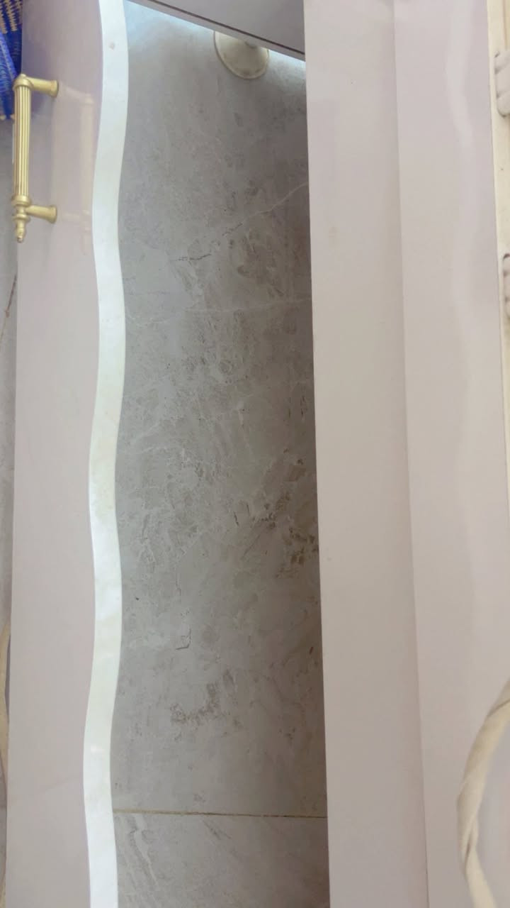 كاروك  طفل هوة والدوشك سعرها 50ضرر بيهه بس مال مجر مابيهه مثل ماوضح بصورة مكاني بغداد.


**إذا كنت صاحب هذا الإعلان وتريد حذفه لأي سبب، رجاءا أرسل رسالة إلى الدعم الفني**