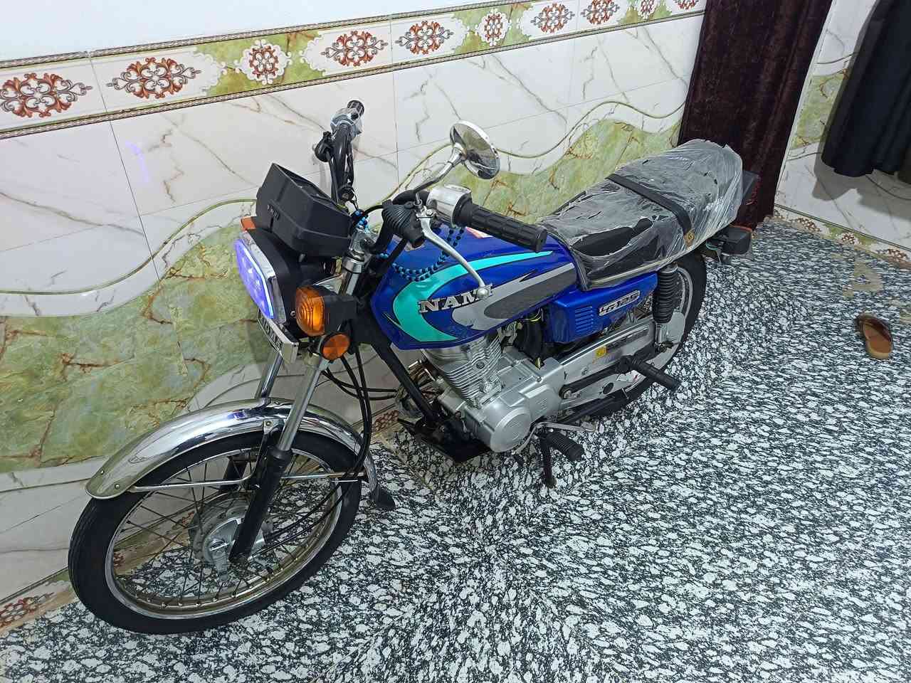 دراجه للبيع بدون أوراق مكفوله عشائرين السعر 700 وبيهه مجال قليل الرقم /***********
