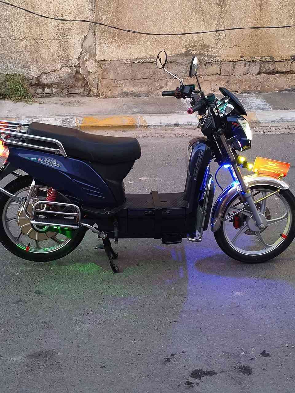 دراجة هارلي الاخوين موديل 24 فوول نظافة ومناقصها اي شي ..
البطاريات🔋 فول وعالفحص💯 ..
الكهربائيات كلها شغالة .. مانع سرقة .. تشغيل عن بعد.. نظام R رجوع للخلف .. لايت عالي ناصي + زوج زنون اضافي .. دبل اشاره .. اشاير ➡️⬅️ .. اربع سرع .. تثبيت سرعة .. بك لايت رماش .. اضوية جانبية ملونة ..
الدراجة نظيفة حيل ومناقصها شي ..
السعر .. 450 .. وبيها مجال .. 
*********** .. واتساب ..
