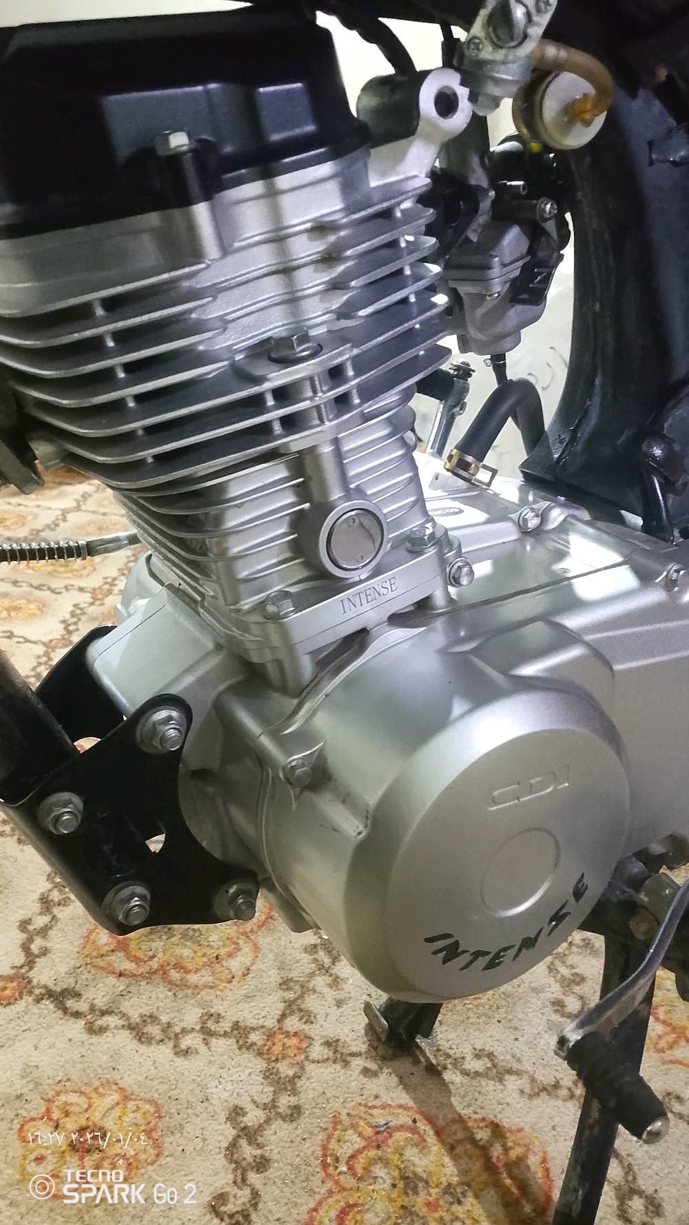 السلام عليكم، 

عندي دراجة بخارية نوع Intense بحالة جيدة جداً، المحرك قوي وأداءه ممتاز. التصميم أنيق والوضعية مريحة للسائق. تبريد المحرك مثالي ومناسب للظروف الجوية المحلية. 

إذا مهتم، تواصل معي للمزيد من التفاصيل أو لترتيب موعد للمشاهدة.