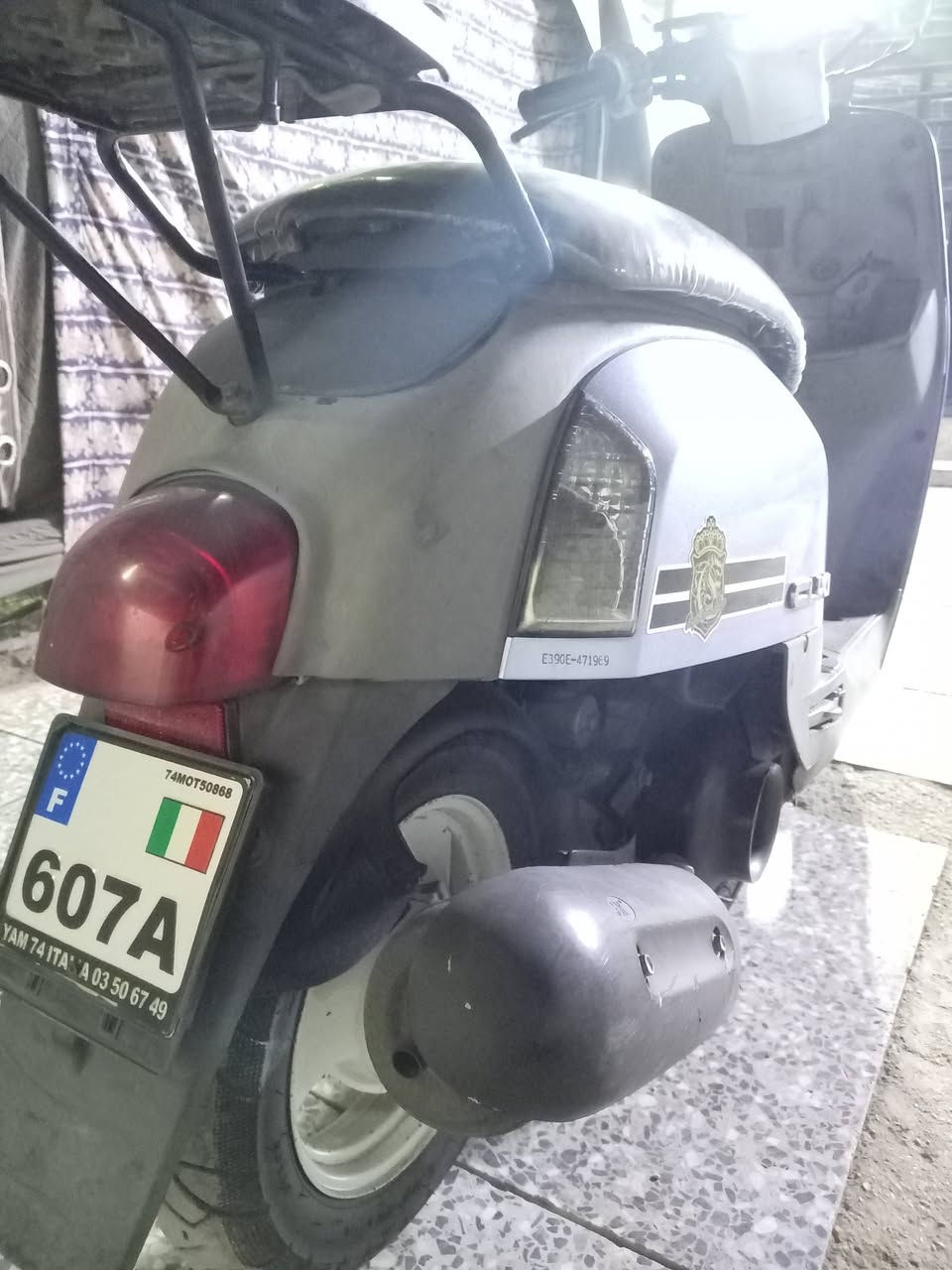 بوليس ابلاد مكينه كفاله شلعه ومعدل تشك الكاع
لايت عالي ناصي ماكو شي بيه

 مو شغال كله شغال من التاير للتاير

الداجه كفاله كدام عينك تجي تشوف وتكلب

وتقتنع عله كيفك 

 ماكو ولا تعبني وتعبك اشبيه مابيه الدراجه مكفوله

بعد ماكو شي ماذكرته

السعر 900  الف

شباب عل تعليقات ماارد رحمه لمك تريد خابر وخادم

مكاني بغداد الغزاليه 

للستفسار عل واتساب ***********
