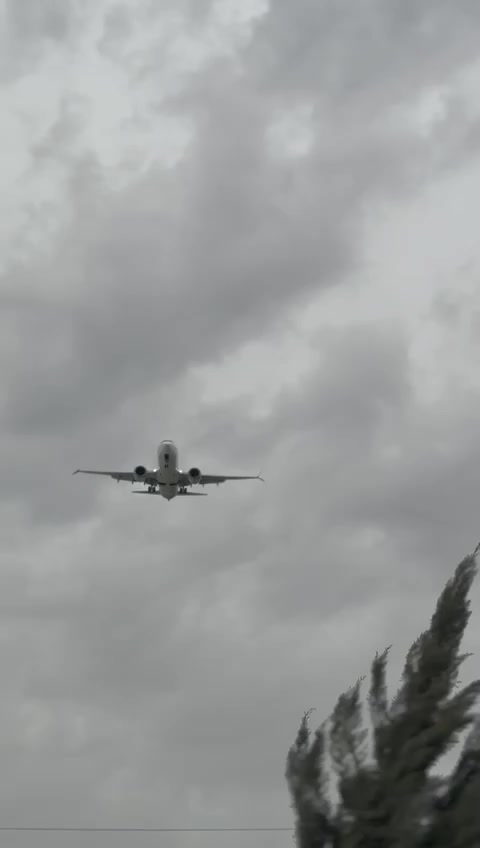 موديل 2018 العنوان السليمانيه حجم المحرك 6 سلندر السعر 155 وبيها مجال
ماشي 74 مايل 
*********** الاتصال على الواتساب او على الرقم
