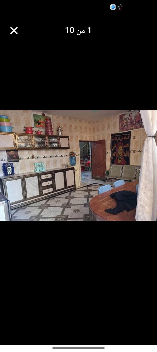 يالله يالله يالله
اهلنا الاطياب السلام عليكم ورحمة الله وبركاته  بيت تجاري 200متر منطقة الحسينية الراشدية قرب المستشفى التركي شارع خدمات مسقط محلات عدد 2 محل الاول محطة ماء شغالة المحل الثاني حلاقة وشغاله بيت خير من الله غرف نوم عدد5
استقبال 4/6
ساحة درج 
ترك عدد 2
صحيات عدد3
للاستفسار الاتصال على الرقم التالي فقط وات ساب ***********
