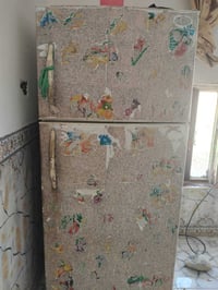 ثلاجه حجم كبير شرط مامصلحه من شركه شغاله مابيه شي/سبب بيع ضعف كهرباء س...