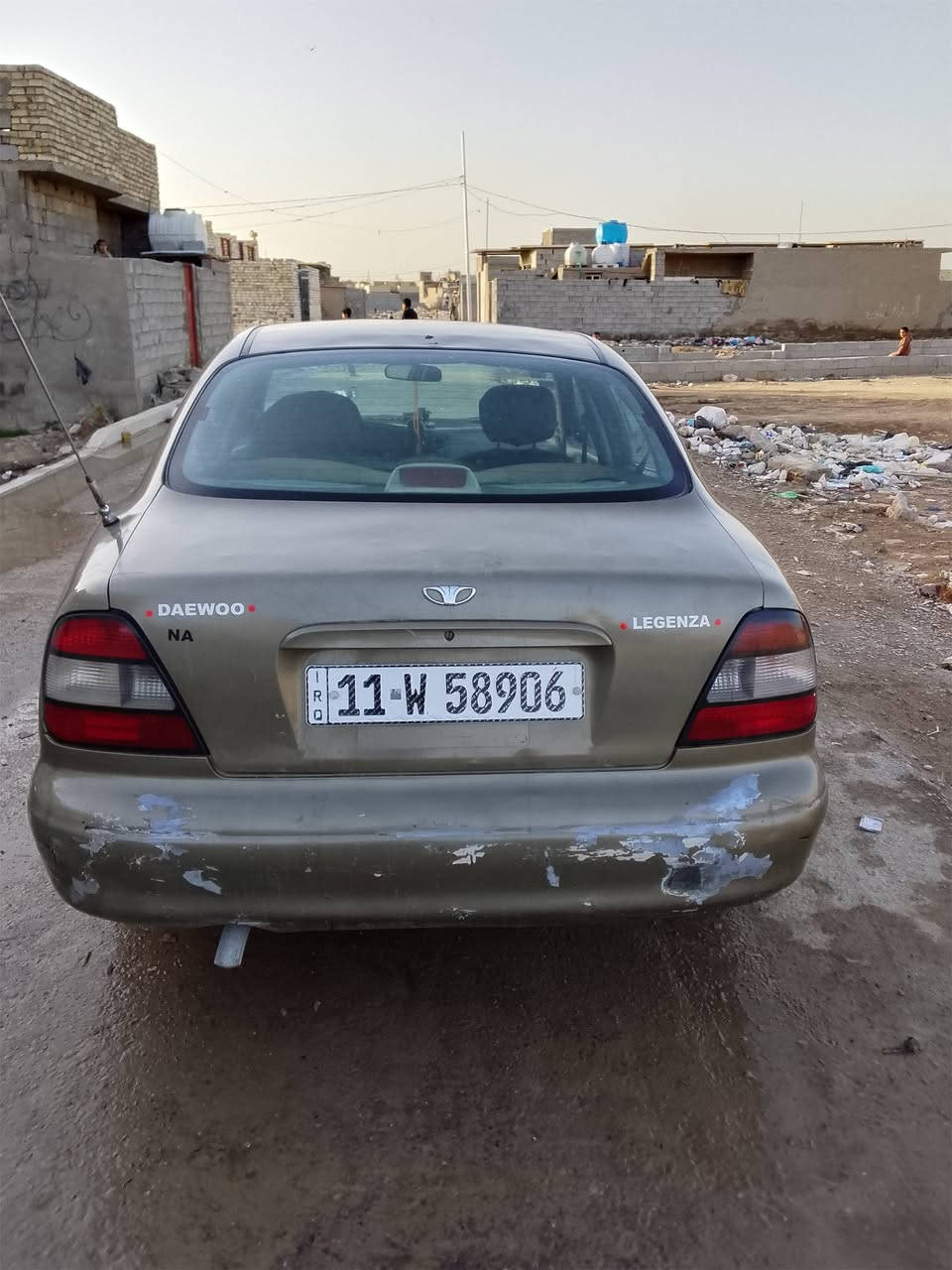 مرا خصت مدير الكروب المحترم
سلام عليكم دايو ليكينزه للبيع موديل 98
كير محرك خير من الله سياره من البيت لدوام 
مصبوغه عام من اخذته اني قبل سنويه بسمي
سعره 39 وبيه مجال بسيط حك الجيه لتفاصيل أكثر 
هاذا رقمي ***********
