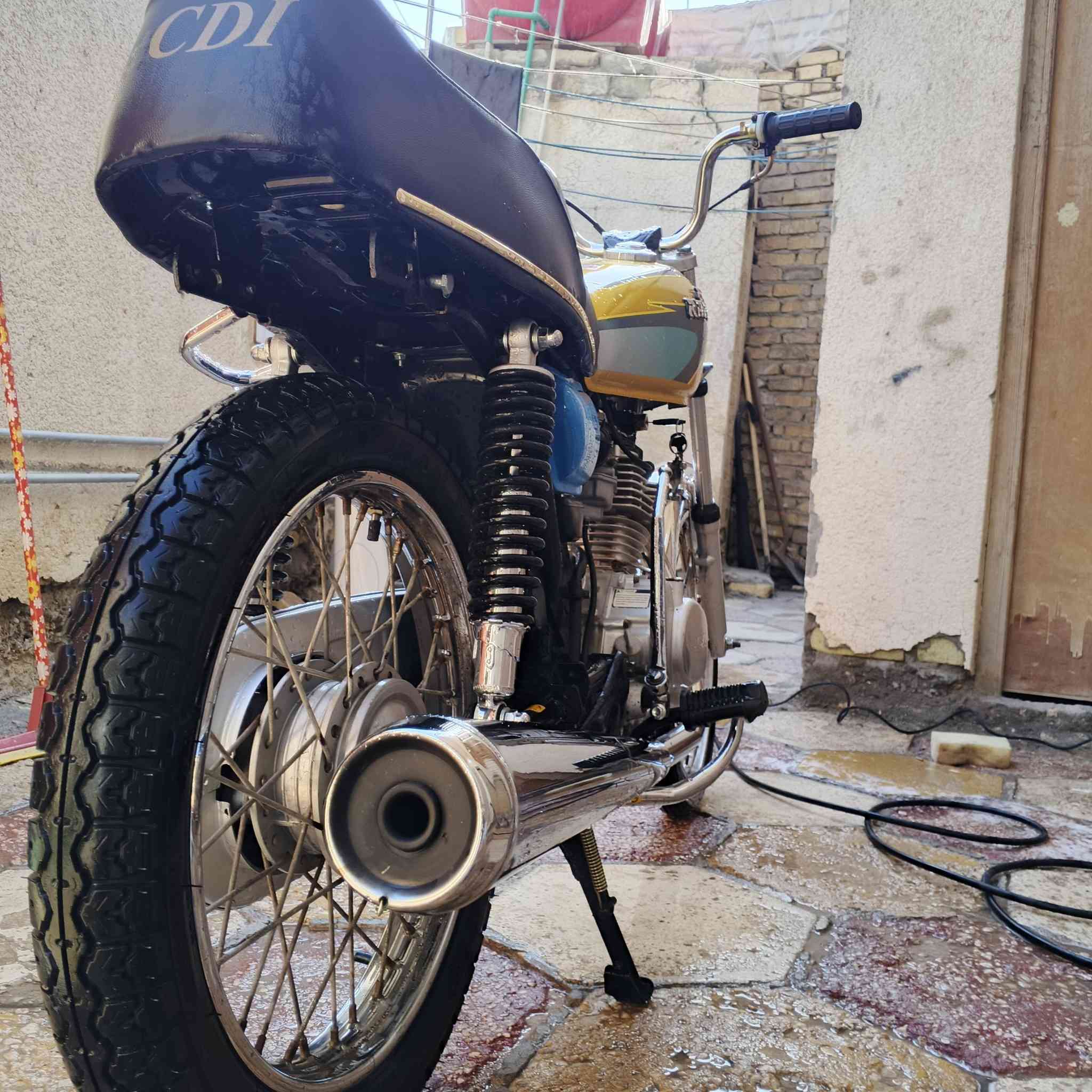 سلام عليكم
دراجة نامه شلامچة 2021 اوراق اوراق أوراق بليته ورقم شاصي
تعميره 2025 بس الوياله والمكينه مال البلاد 
المكينه بيها خيط بخار ما مفتوحة شرط بس كلچات وتفيلس 
شلعة بيها تشگ الگاع ومعدل 
سعرها 800 قفل
*********** متواجد واتساب فقط
